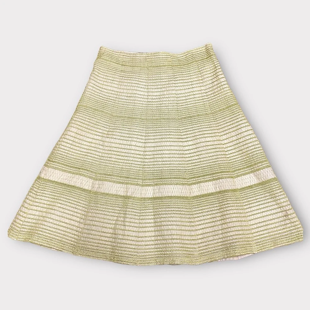 Club Monaco Women’s Skirt Size 6 A Line Embroidered 100% Cotton Textured Modest